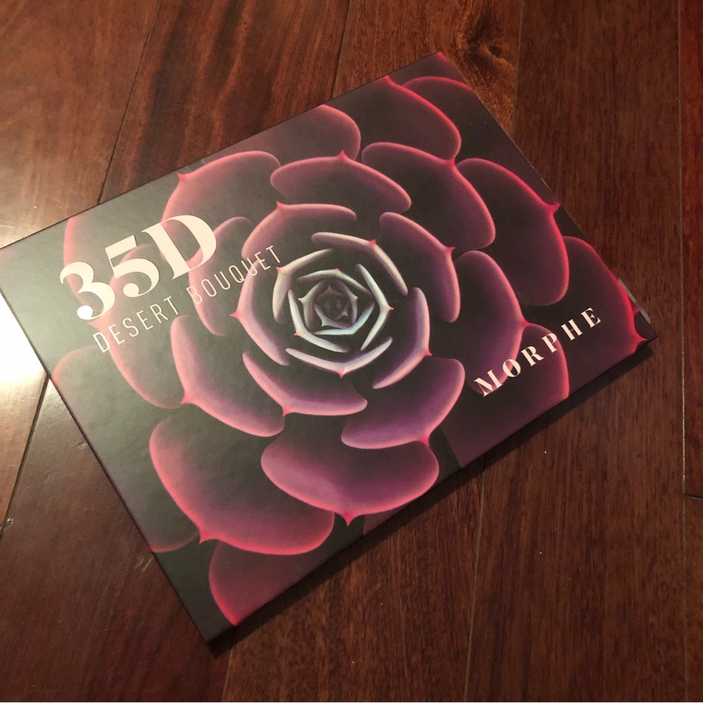 Morphe 35D desert bouquet eyeshadow palette